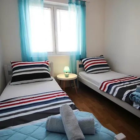 Apartment Adriano *