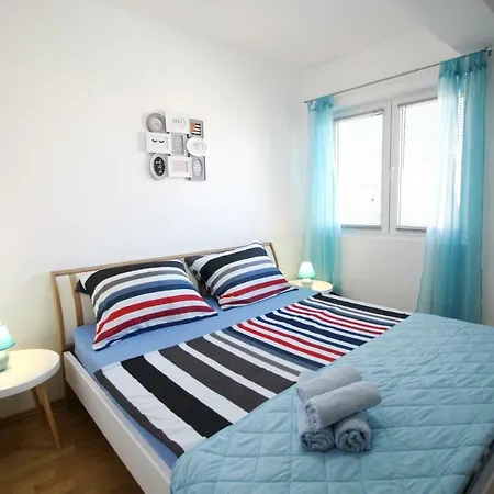 Apartment Adriano *